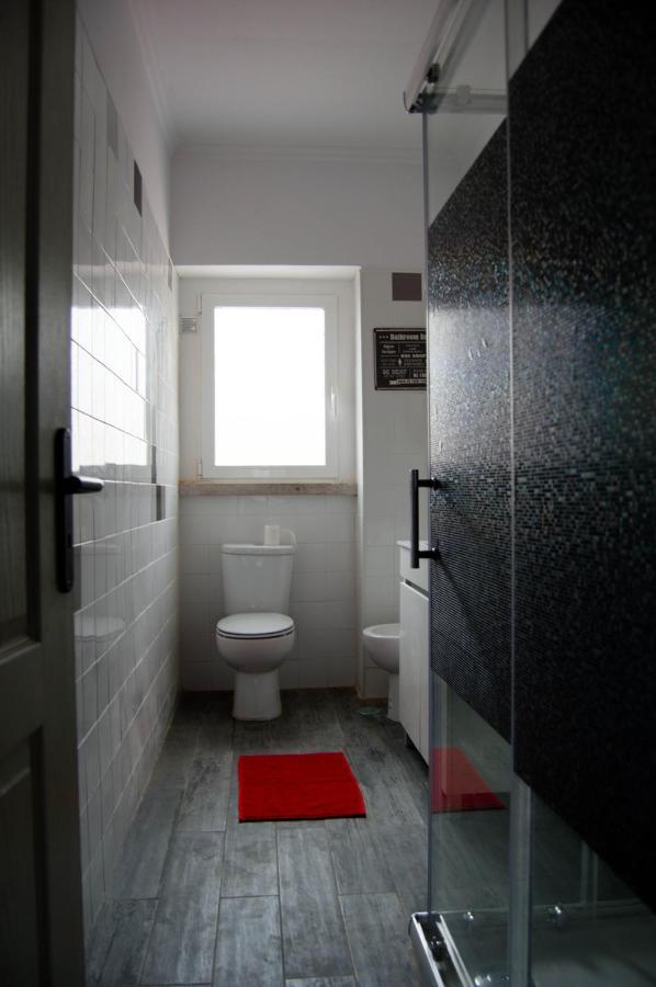 Lisbon Hostel Terminal 3 Екстериор снимка