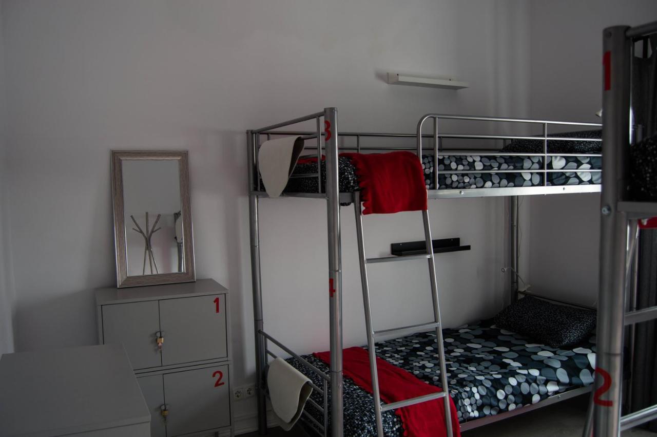 Lisbon Hostel Terminal 3 Екстериор снимка