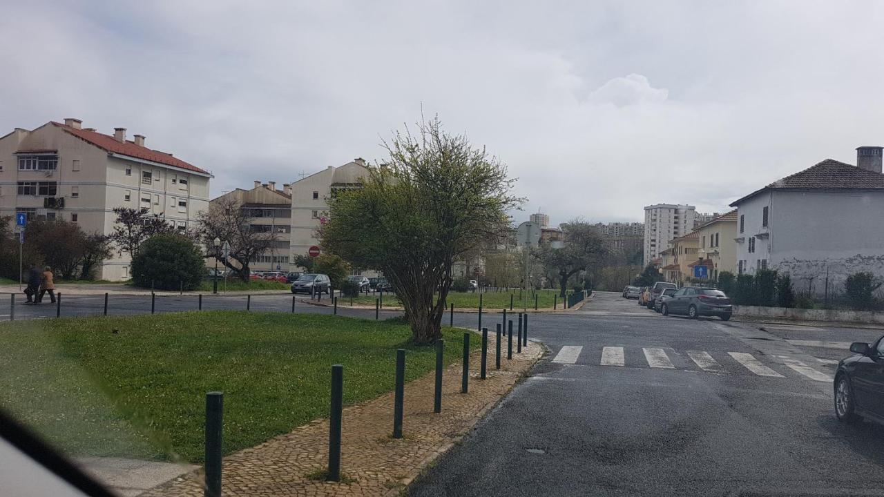 Lisbon Hostel Terminal 3 Екстериор снимка